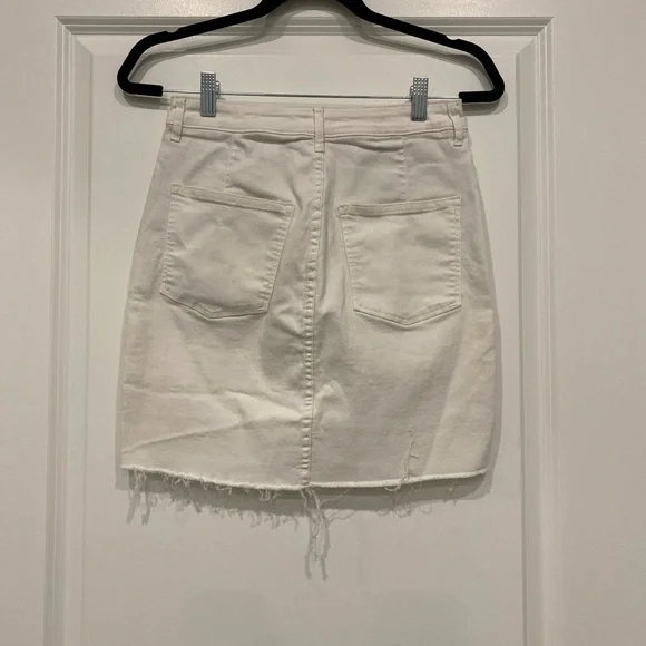 H&M WHITE DENIM SKIRT - Picture 2 of 4